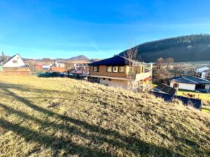 Exteriér vily – Slnečná vila pod lesom